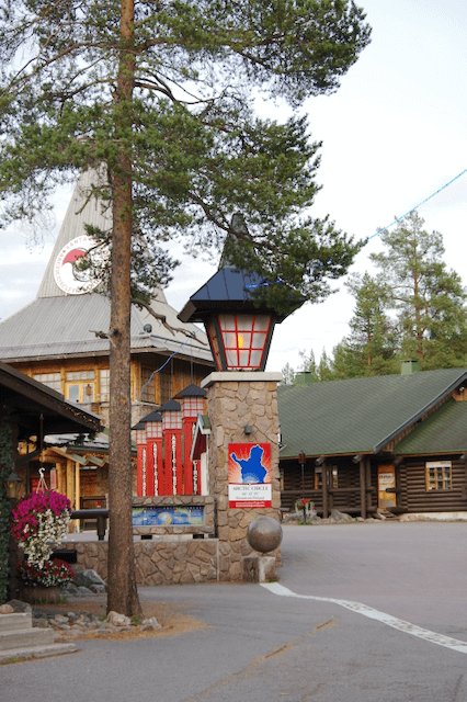 santa-claus-village-artic-circle